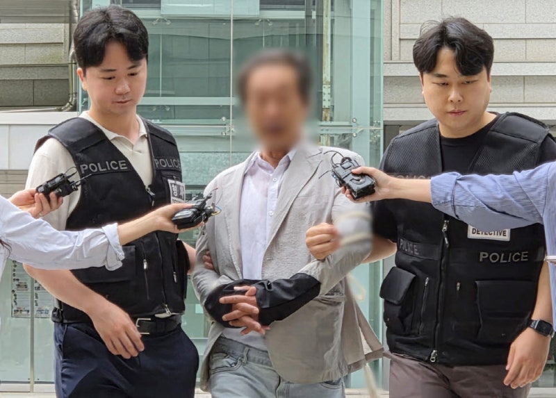 '<b>국조특위</b> 잠실 개표소 현장<b>조사 방해</b>' 60대男, 구속…"도주 염려"
