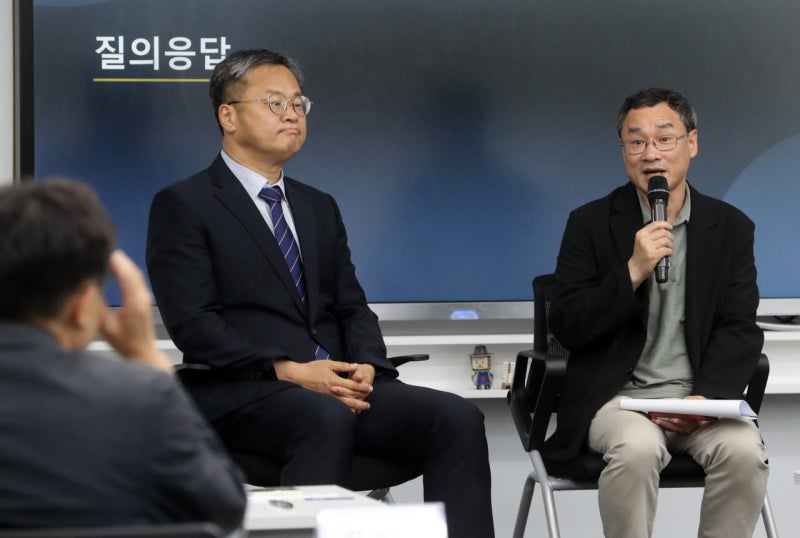 美 기밀문서에 "<b>독도</b>, 한국 일부로 명확히 확립"…미공개 문서 발굴