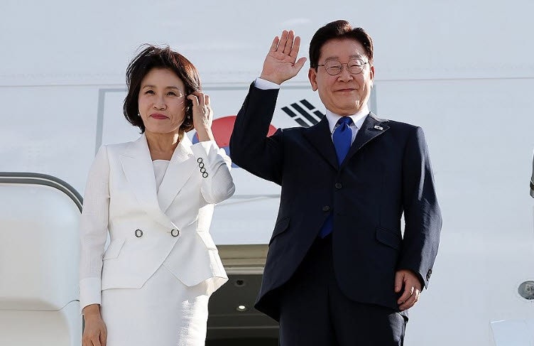 李<b>대통령</b>, NATO 일정 마치고 <b>몽골</b> 국빈 방문 차 출국