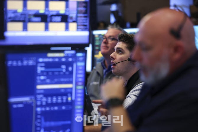 반도체주 하락세…"더 가? 말아?" 월가 의견은