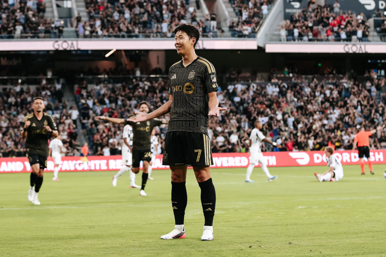 '펄펄 날았다' <b>손흥민</b>, <b>1골 1도움</b>에 1자책골 유도... LAFC 연승 선봉