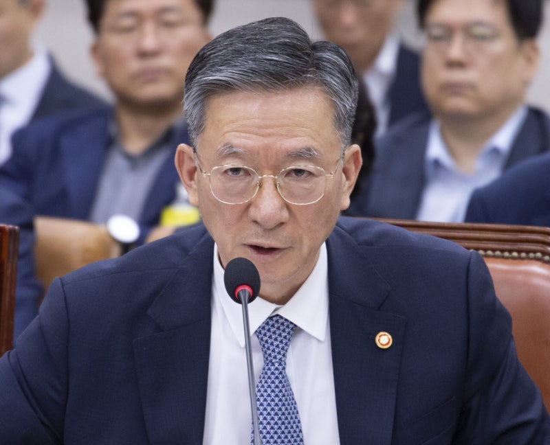 정성호 <b>법무부 장관</b>, 사의 표명…이 대통령 만류