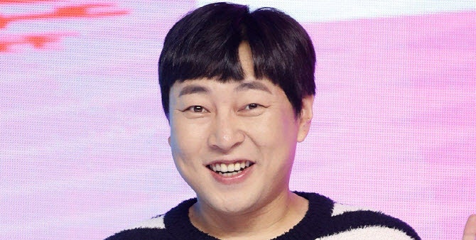 뇌출혈로 쓰러졌던 <b>이진호</b>, 오늘 첫 <b>공판</b>…<b>도박</b>·<b>음주운전</b> 혐의