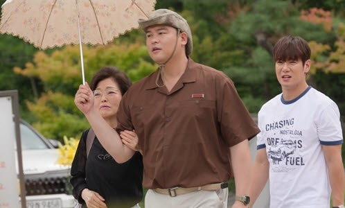 '살림남' <b>이장우</b>, 사촌형 <b>환희</b>에 <b>소개팅 주선</b>…"94년생 아내 친구"