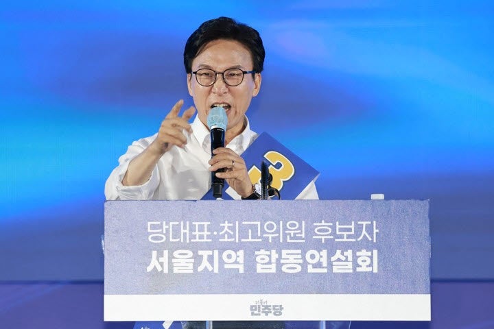 [속보] <b>김민석</b>, 호남 이어 수도권도 쟁취... 鄭에 8.40%p 앞서