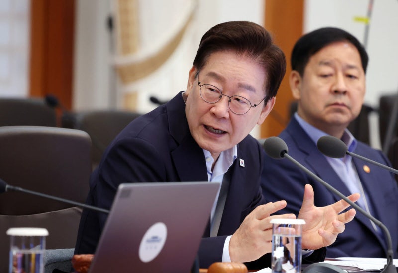 "중국인이 왜 <b>국민연금</b>을?" 논란에..李대통령 "진짜 실력은"