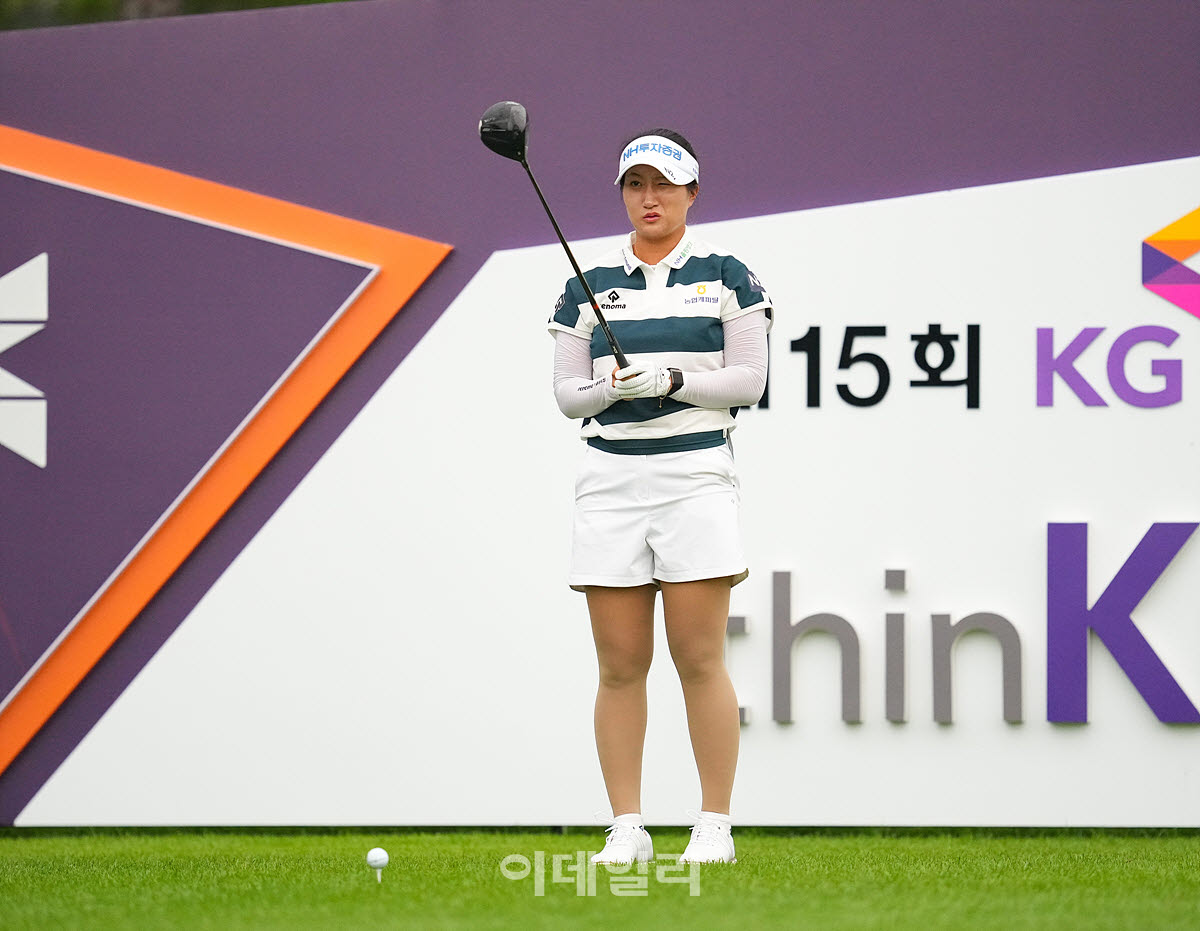 [골프IN화보] 김시현, 1라운드 1오버파 '제15회 KG 레이디스 오픈'