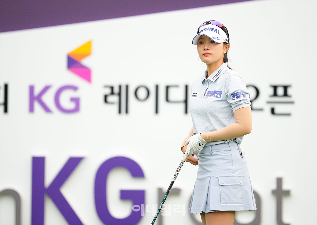 [골프IN화보] 안지현, 1라운드 경기 장면 '제15회 KG 레이디스 오픈'