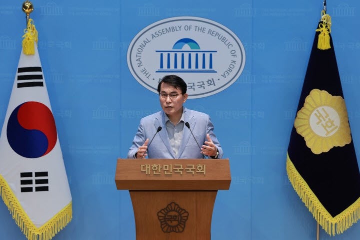 <b>윤상현</b> "부정선거 공개토론하자…음모론 정치 이용 안 돼"