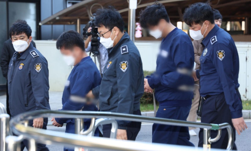 1년 새 주가 14배 띄웠다…‘<b>영풍제지 주가조작</b>’ 주범, 징역 15년 (종합...