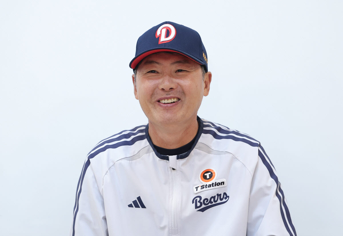 '나는 믿는다. <b>곽빈</b> 믿는다'...<b>김원형</b> 두산 감독의 무한<b>신뢰</b>
