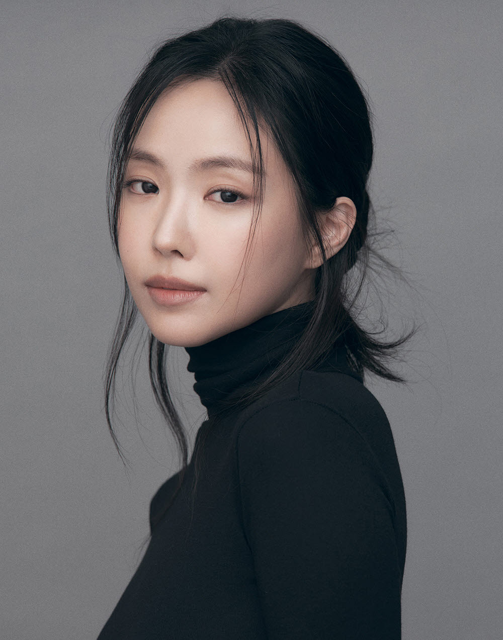 에이핑크 출신 배우 <b>손나은</b>, 오늘 <b>모친상</b>