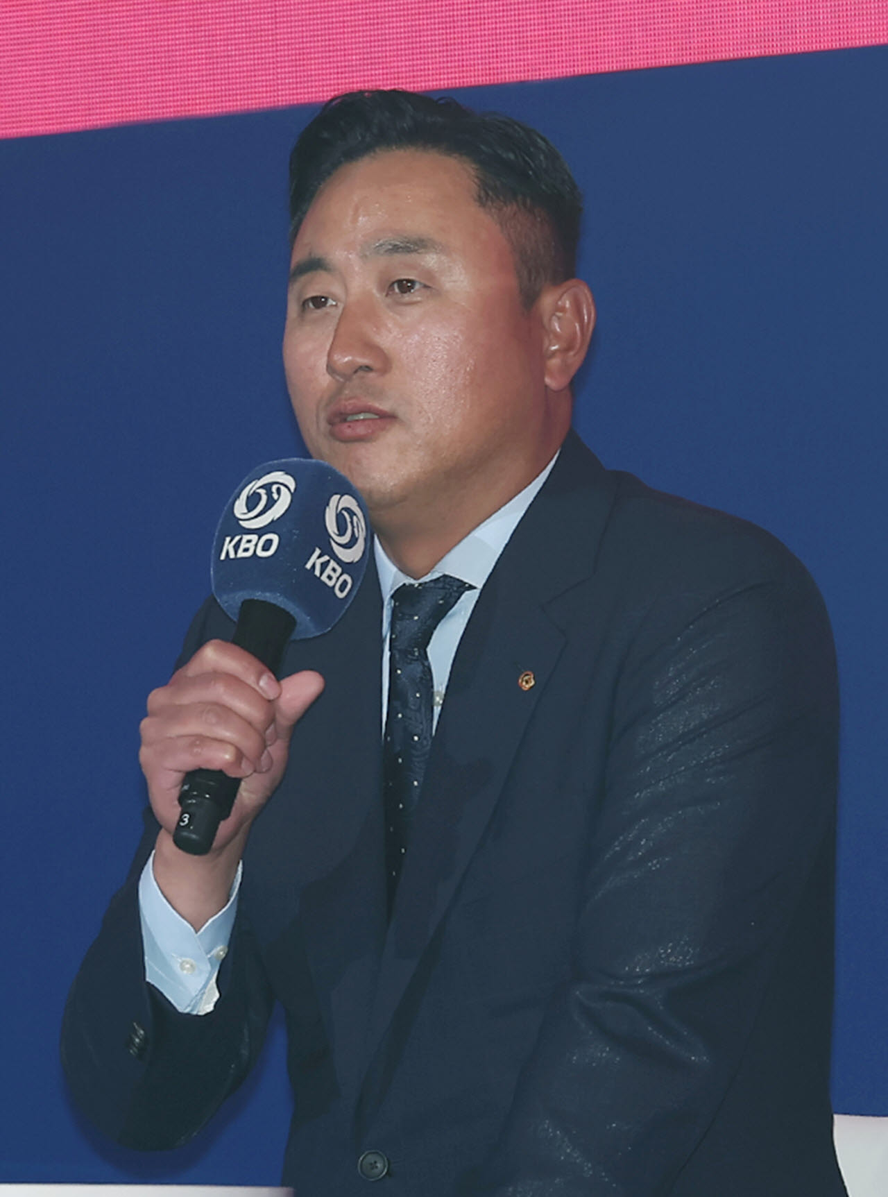 최원호, <b>야구대표팀</b> 새 사령탑 <b>선임</b>…11월 APBC서 감독 데뷔