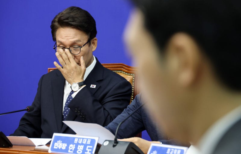 <b>김민석</b> "<b>가상자산 과세</b> 여부, 집중 점검하고 올해 결론"
