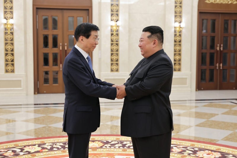 中 당일치기 한 <b>김정은</b>, "피로 맺어진 불패의 조중친선"