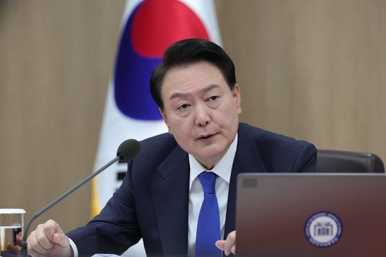 尹, <b>중대재해법 유예 불발</b>에 “野 무책임 행위 강한 유감”