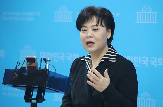 <b>윤희숙</b> 서울 중-<b>성동갑</b> 출마 선언…<b>임종석</b>과 맞대결 성사될까