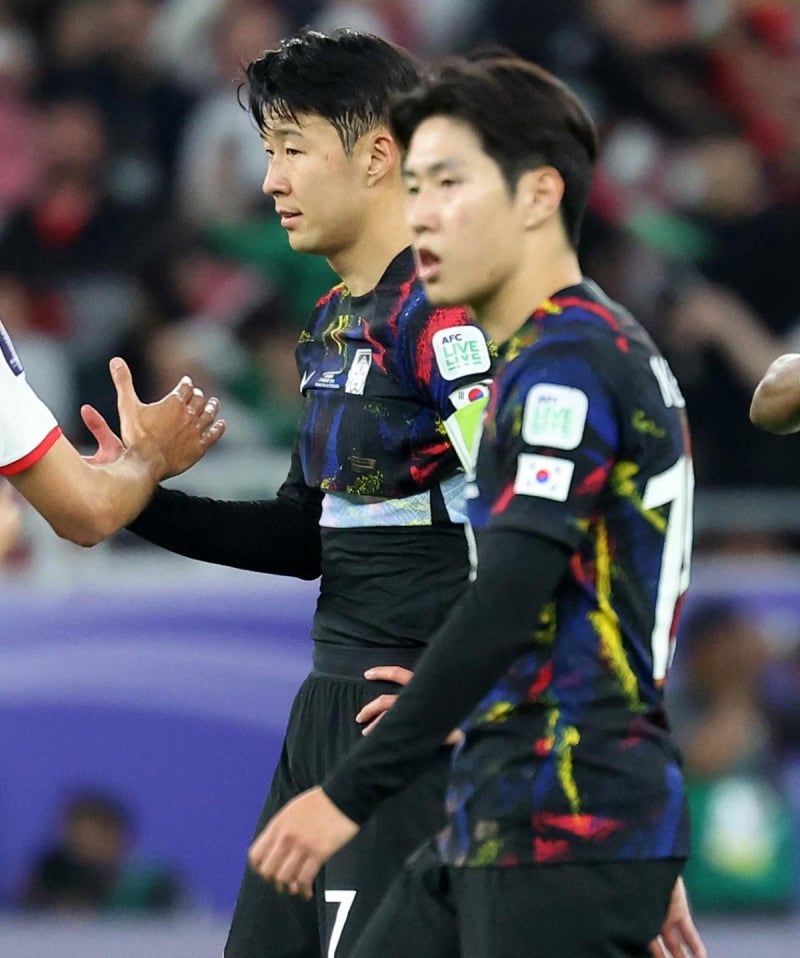 <b>이강인</b> 측 “<b>손흥민 얼굴</b>에 주먹질? 사실과 달라…탁구는 고참들도”
