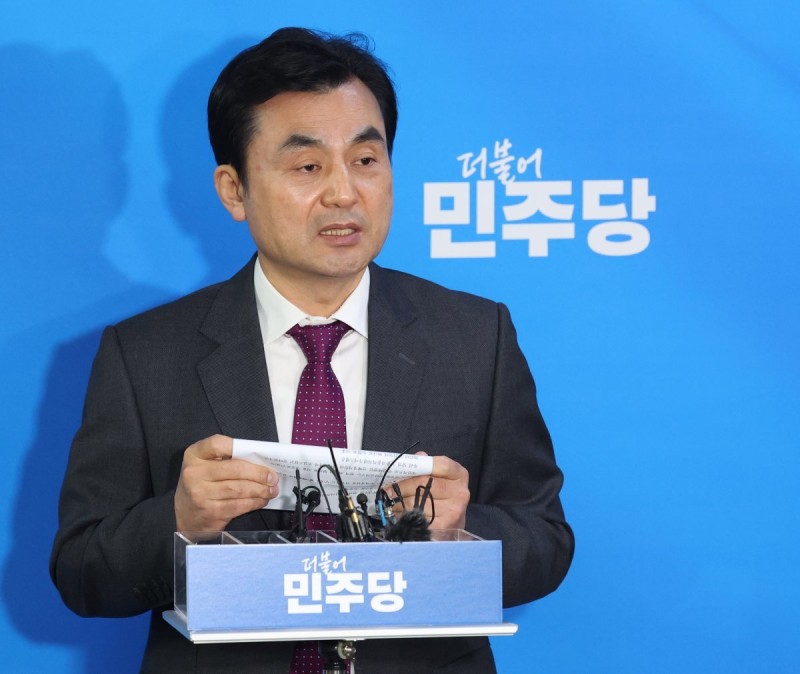 민주, 수원무 <b>염태영</b>·용인을 <b>손명수</b>·유성을 황정아 <b>전략공천</b>