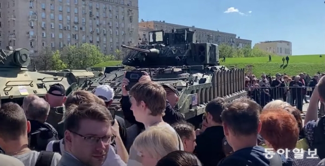 모스크바 광장에 전시된 미군 탱크. 유튜브 캡처