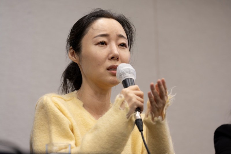 <b>민희진</b>, <b>경찰 출석</b>…“업무상 배임 말도 안 돼”
