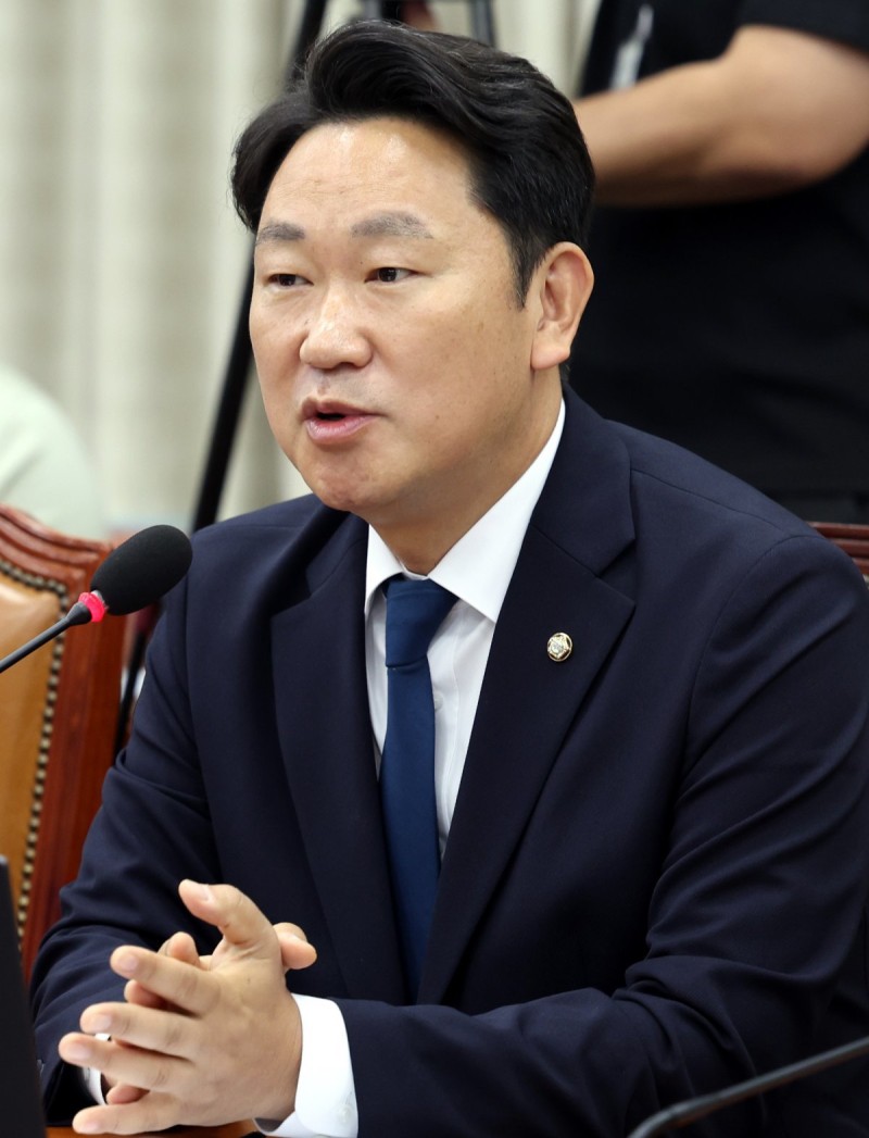 검사탄핵 <b>기권</b>한 ‘盧사위’ <b>곽상언</b>, 野<b>원내부대표</b> 사퇴