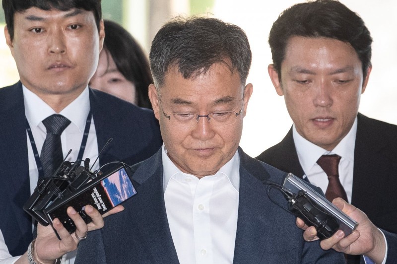 검찰, ‘<b>김만배와</b> 돈거래’ 前 <b>언론인</b> 2명 <b>구속영장</b> 청구