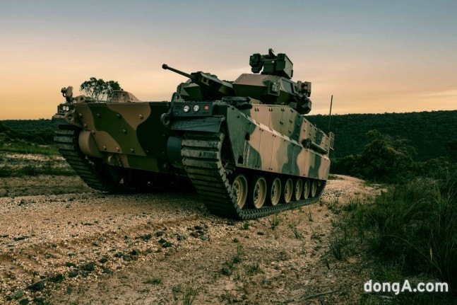 Hanwha Aerospace's next-generation infantry fighting vehicle Redback