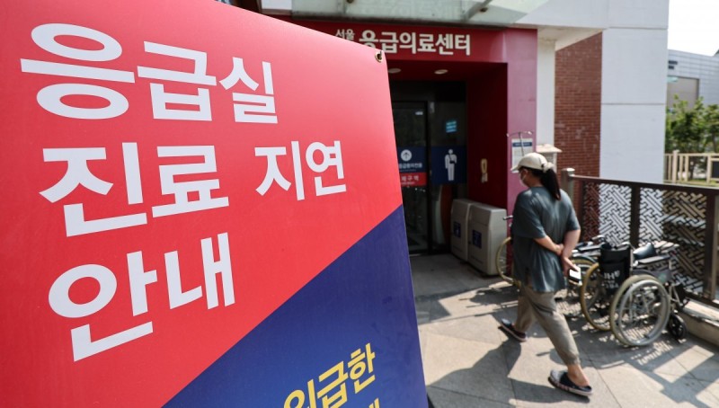 정부, 근무거부 <b>군의관</b> <b>징계</b> 검토했다 논란되자 번복