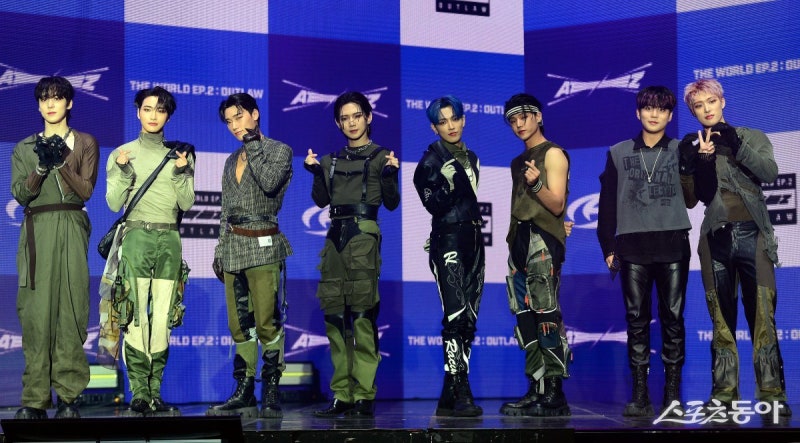<b>에이티즈</b>, 美 ‘<b>빌보드</b> 200’ 두 번째 1위…‘골든 아워’도 통했다
