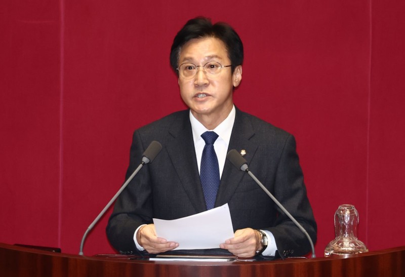 ‘여론조작·뇌물혐의’ 민주 <b>신영대</b> 의원 <b>체포동의안 부결</b>