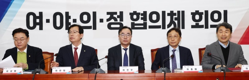 <b>여야의정 협의체</b>, 출범 20일 만에 사실상 파행…의료계 “참여 중단”
