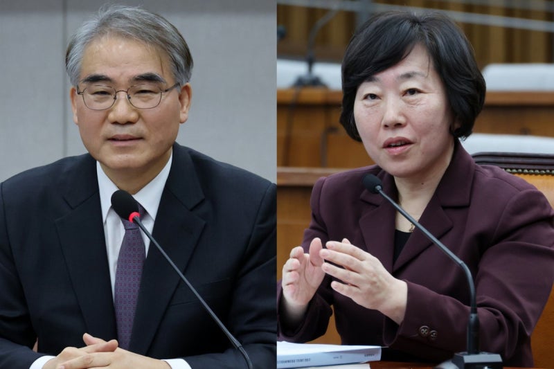<b>조한창</b> “편향되지 않게 재판”…<b>정계선</b> “슬픈 난국 수습 혼신”