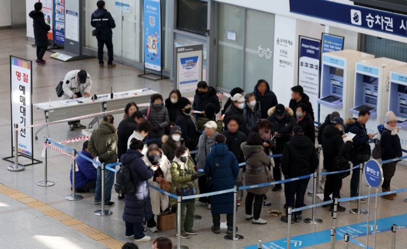 설 명절 <b>SRT</b>-KTX ‘노쇼’ 막는다…환불 위약금 2배로 상향