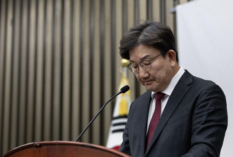 與, ‘비상<b>계엄 특검법</b>’ <b>당론 발의</b>키로…의총서 결정