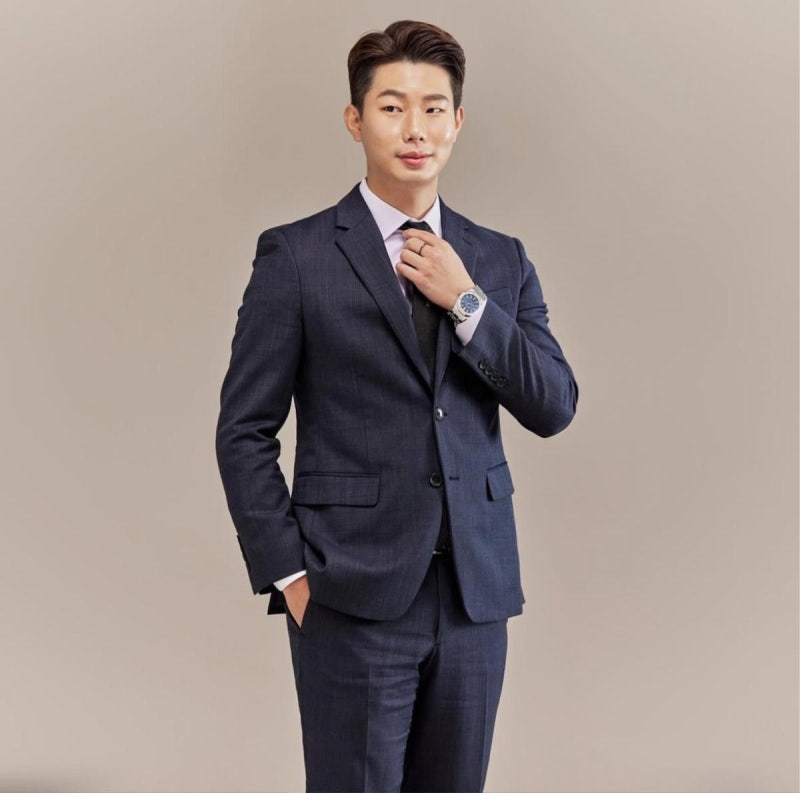 ‘BTS 한복 <b>디자이너</b>’ <b>김리을</b>, 32세로 <b>사망</b>