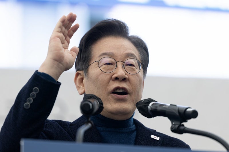<b>이재명</b> “檢과 짜고 <b>체포동의안 가결</b>” vs 비명계 “비명횡사에 부관참...