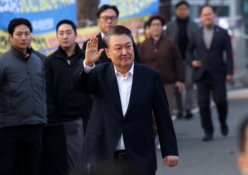“한국 사회대립 커질것” “탄핵심판 영향 작을듯”… 尹석방에 외신도 주시