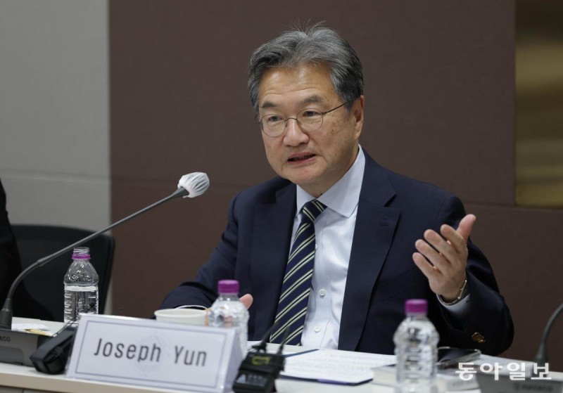 <b>조셉 윤</b> 주한 美대사대리 “<b>트럼프</b>, 경주 <b>APEC</b> 꼭 올 듯”