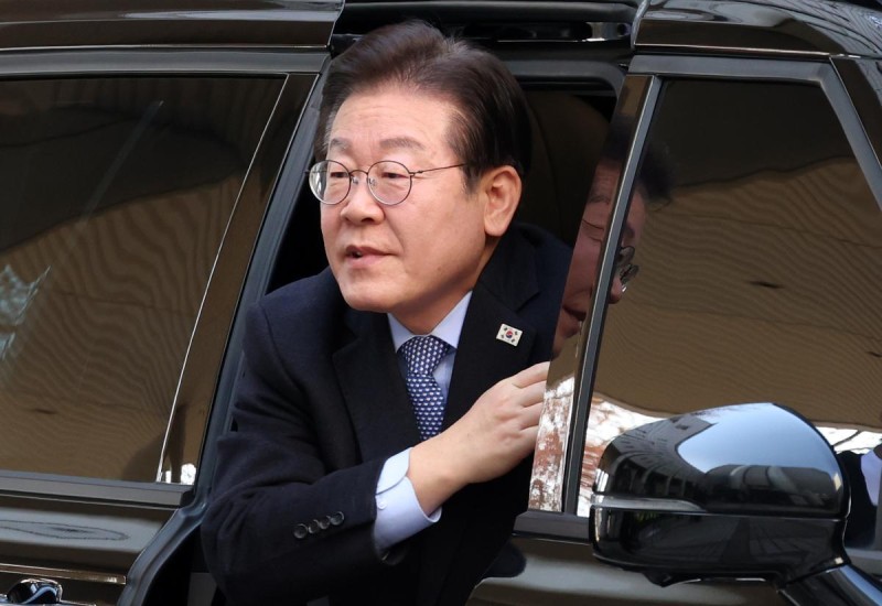 <b>이재명</b>, <b>선거법 2심</b> 선고 앞두고 <b>위헌심판</b> 추가 신청