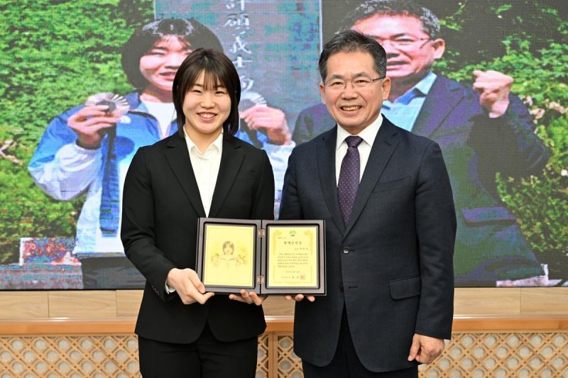 국위 선양으로 이어간 애국 DNA, 이젠 홍보대사로