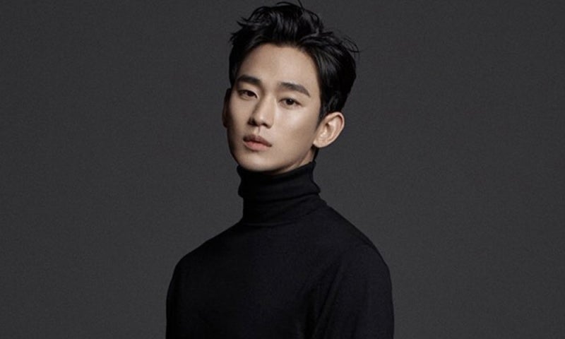 ‘600억 대작’ 김수현 차기작 ‘<b>넉오프</b>’, 결국 <b>공개 보류</b>