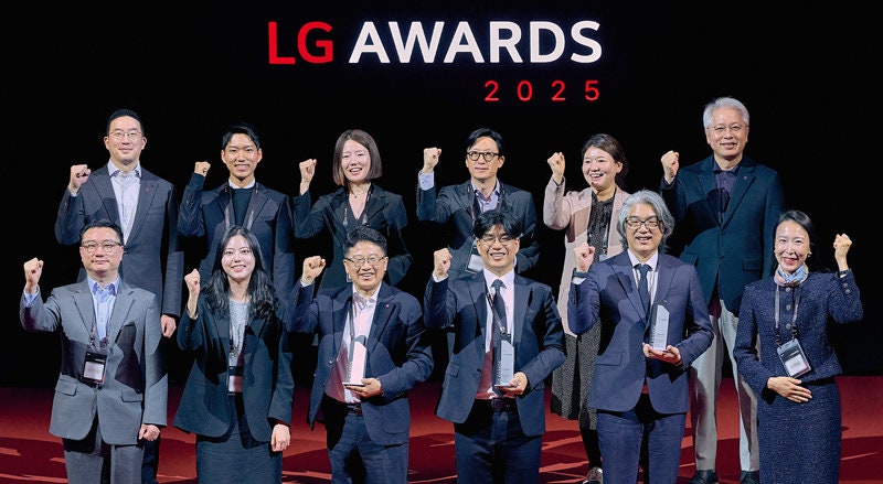 “언제나 고객 최우선” 구광모 ‘LG 어워즈’ 시상