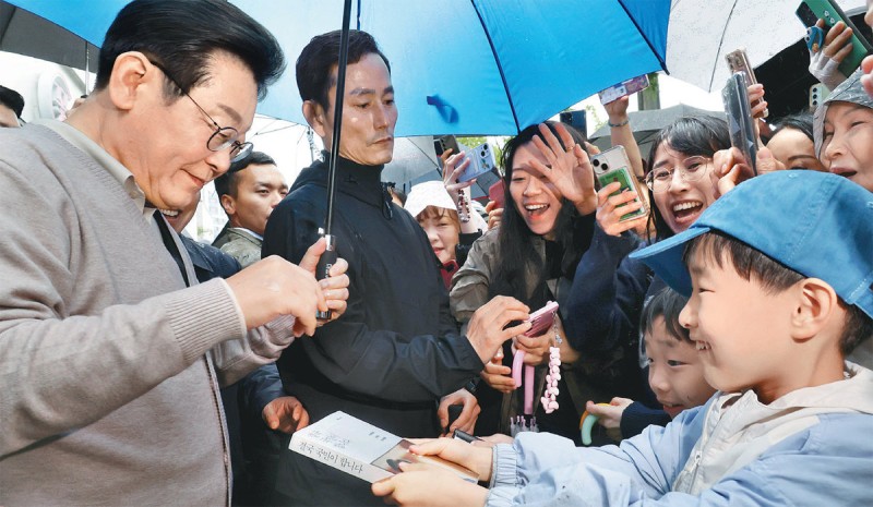 [단독]이재명, 부처별 장관후보 10여명 추천받아… “여성장관 40% 목표”