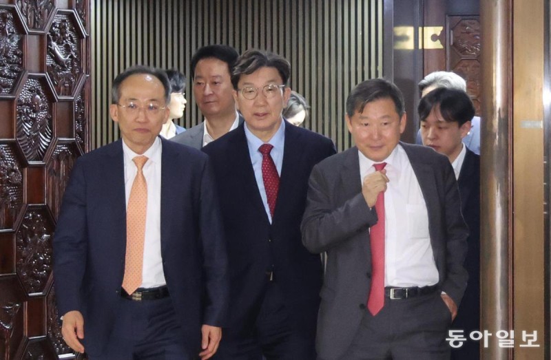 국힘, 김문수 후보자격 박탈-<b>한덕수</b>로 강제교체 나서