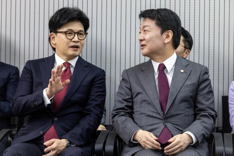 “구태 청산” 꺼낸 한동훈-안철수, 시선은 당권에