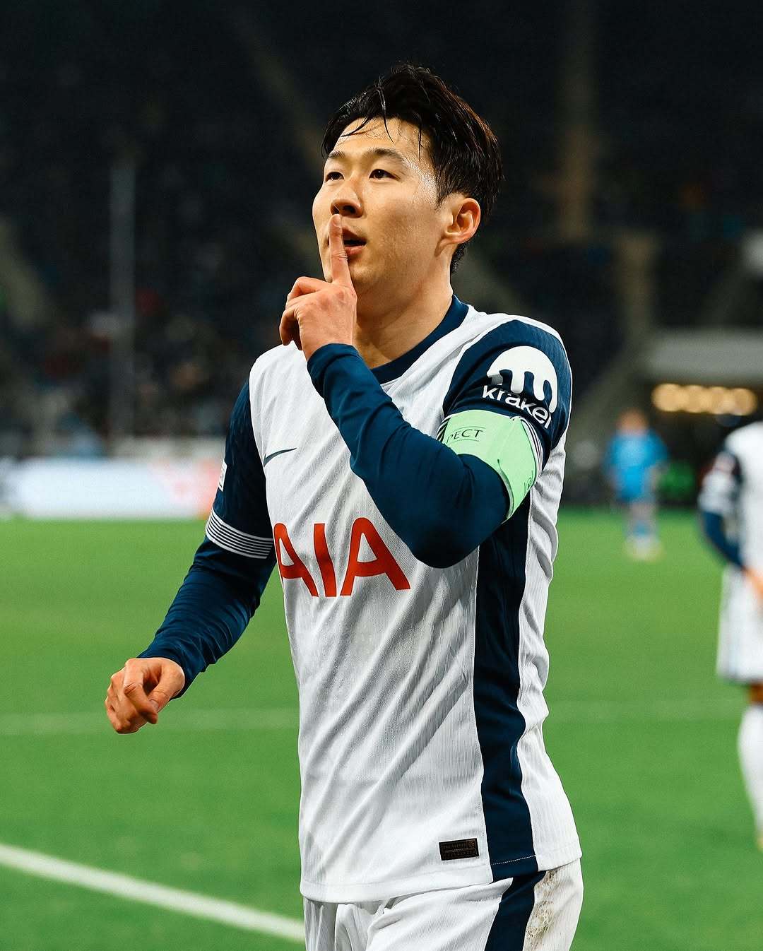 ‘무관’ <b>손흥민</b> 결전의 땅 입성 “우승의 꿈을 현실로”