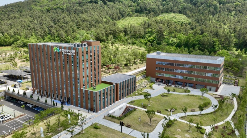 국내에서 가장 높은 목조건축물에서 산림복지 인재 양성