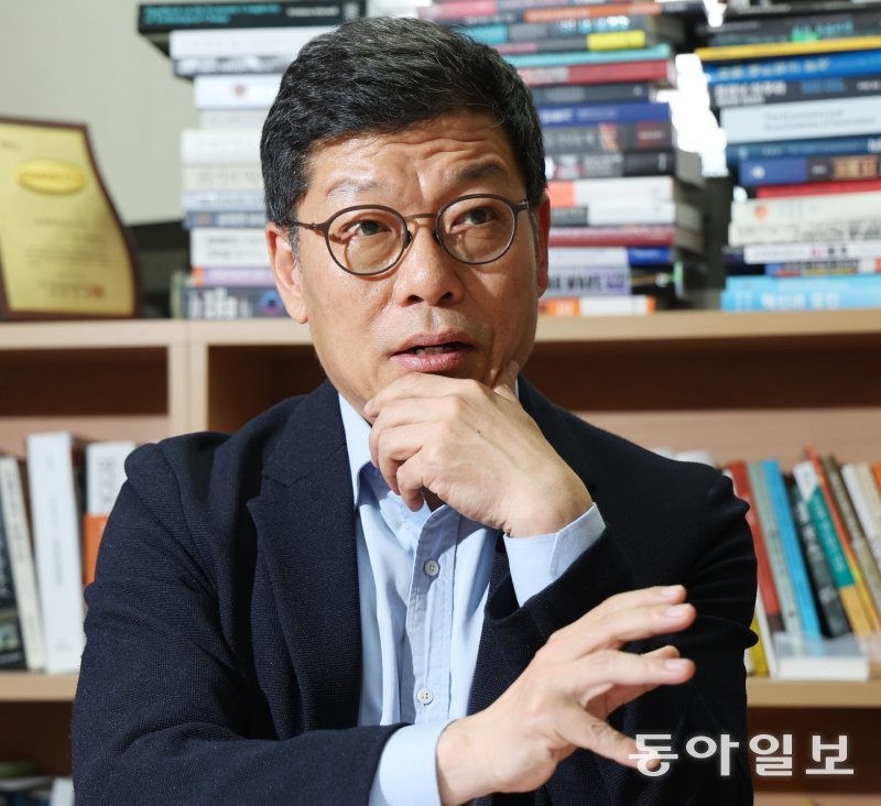 “AI기술은 전체 산업구도 바꾸는것… 곳곳에 잘 스며들게 해야”