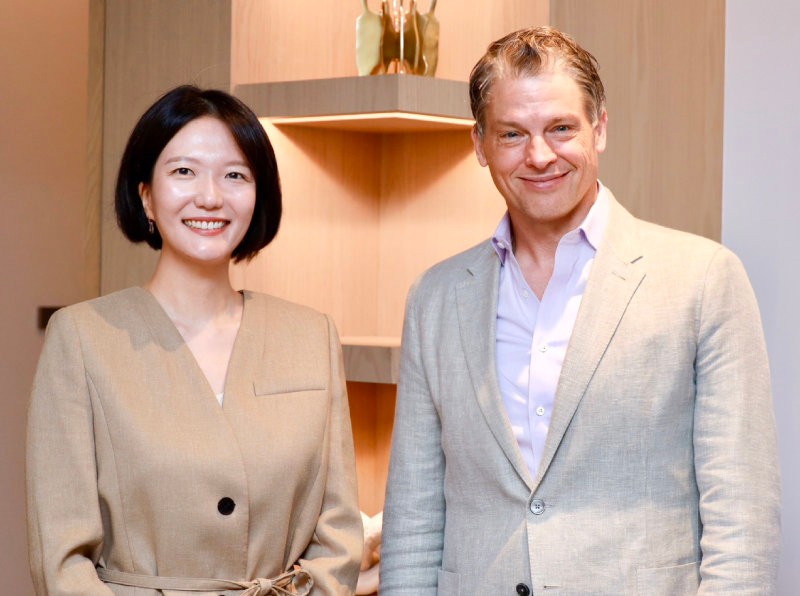 네이버 최수연 대표, 美서 넷플릭스 경영진 면담… “네넷 동맹, 계속 갑시다” 제휴 확대 논의